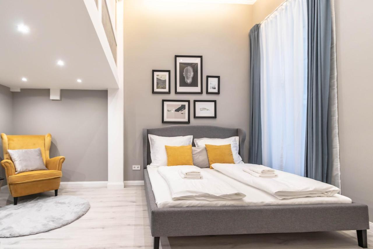 Assea Elegant Apartment With 2 Bedroom In Downtown บูดาเปสต์ ภายนอก รูปภาพ